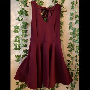 B. Smart Dress tie back Size 9